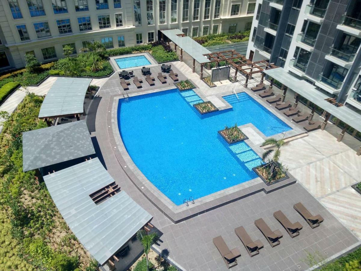 Eighty One Newport Boulevard Manila Zewnętrze zdjęcie
